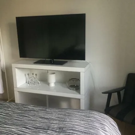 Center 2 Free Private Parking With Heating Plug